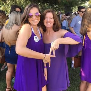 Meet your Posher, Liz